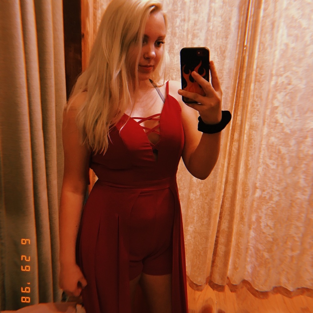 Meet your Posher, Chloe